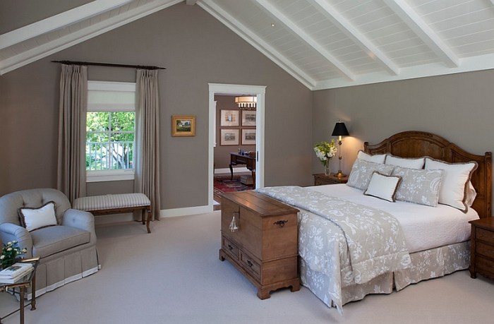 How to decorate rooms with low slanted ceilings