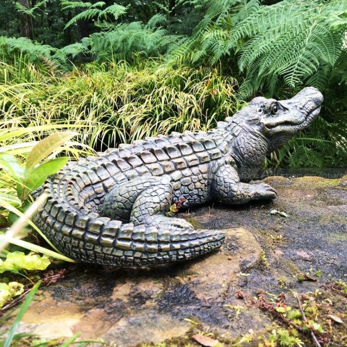 How to make an alligator yard decoration